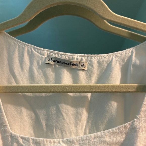 White Linen Sleeveless Top - Picture 2 of 3